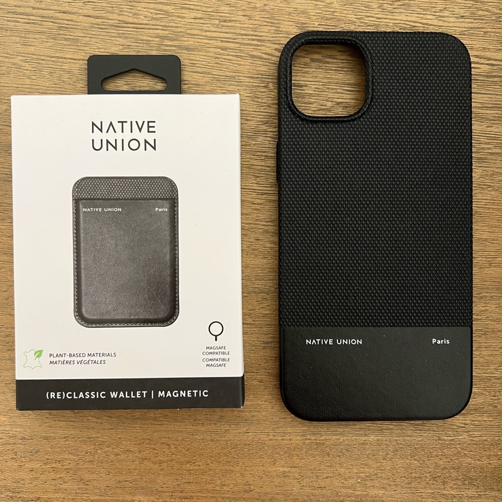 Native Union Black Phone Case + Magnetic Wallet